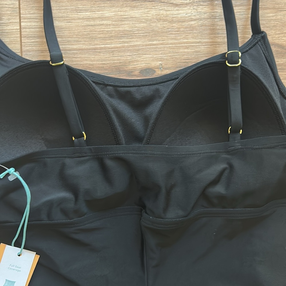 Kona Sol Black One Piece Swimsuit - Picture 5 of 9